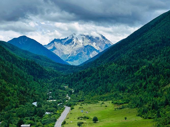 China to have 127 million new college graduates next year